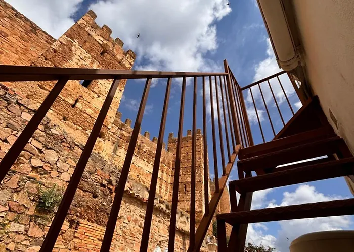 La Casa Del Castillo