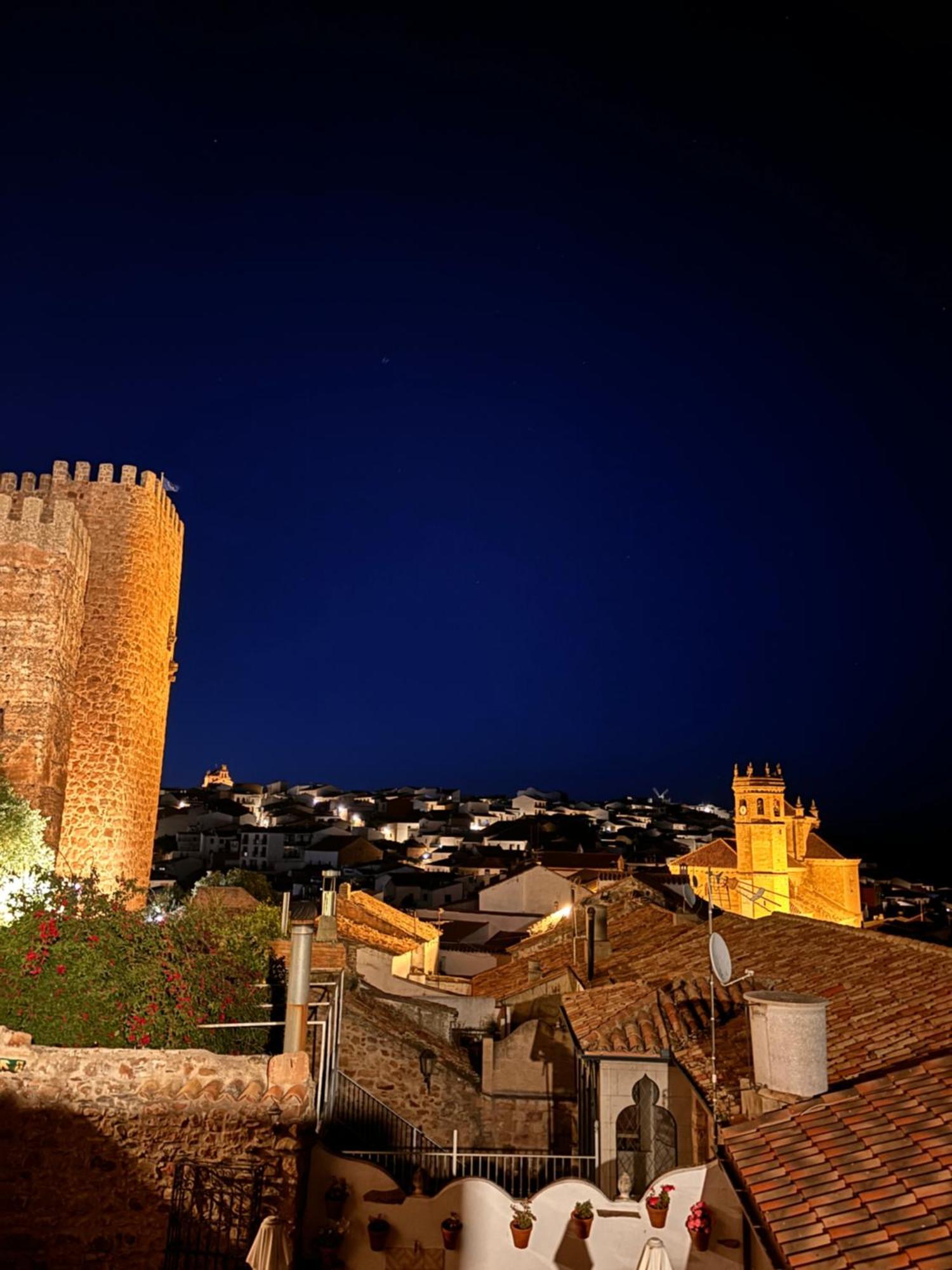 La Casa Del Castillo * Baños de la Encina